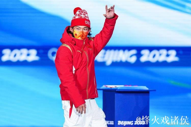 大跳台世界杯北京站:葛春宇、苏翊鸣、赵英旭成功闯入决赛 大跳台世界杯北京站:葛春宇、苏翊鸣、赵英旭成功闯入决赛